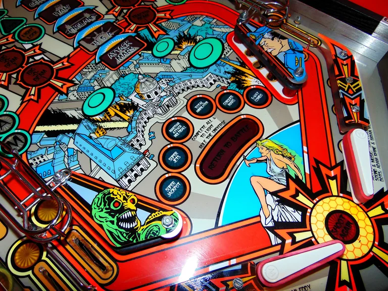 Rule the Universe op de Bally Attack from Mars flipperkast
