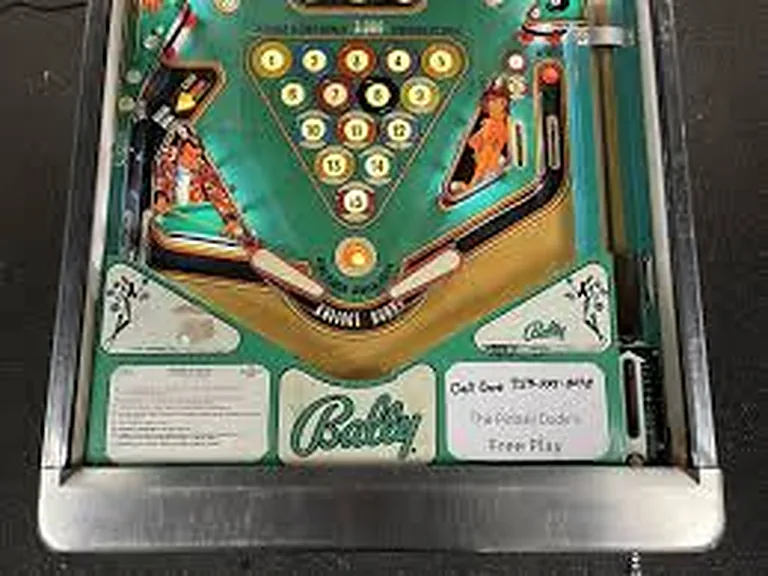 Eight Ball flipperkast - on-board geheugen per speler