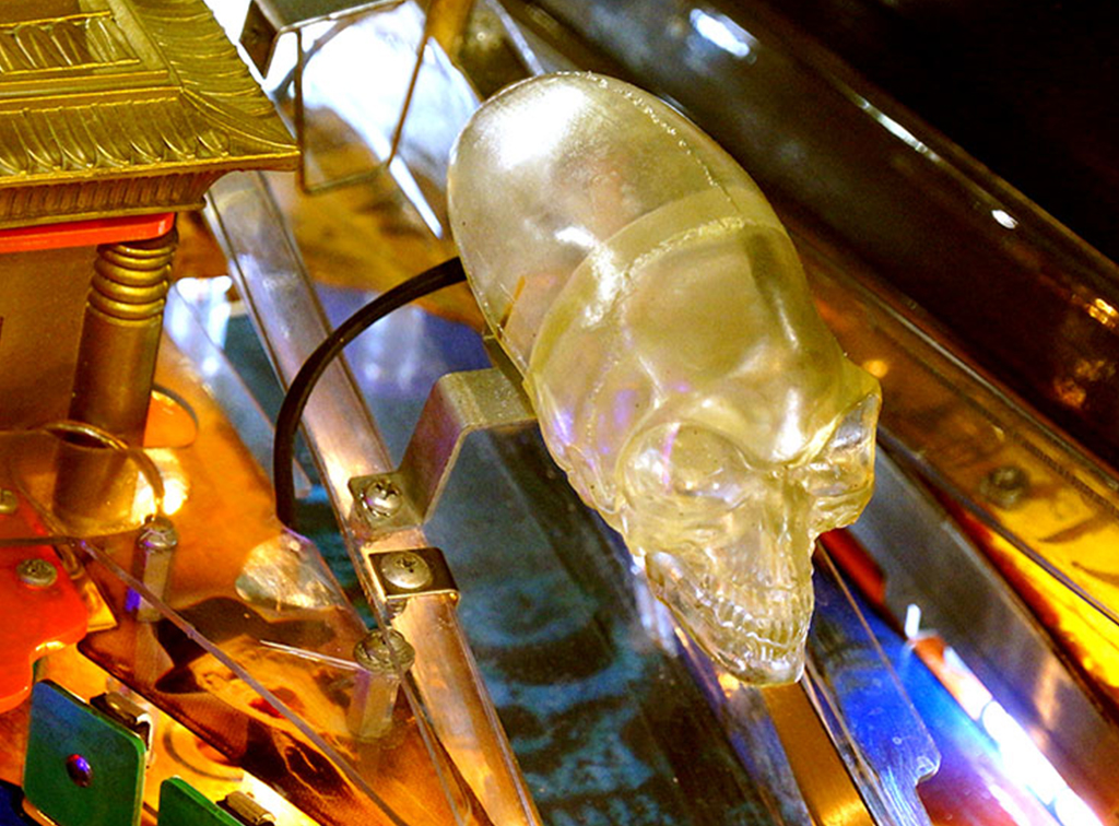 De Crystal Skull op de Stern Indiana Jones flipperkast