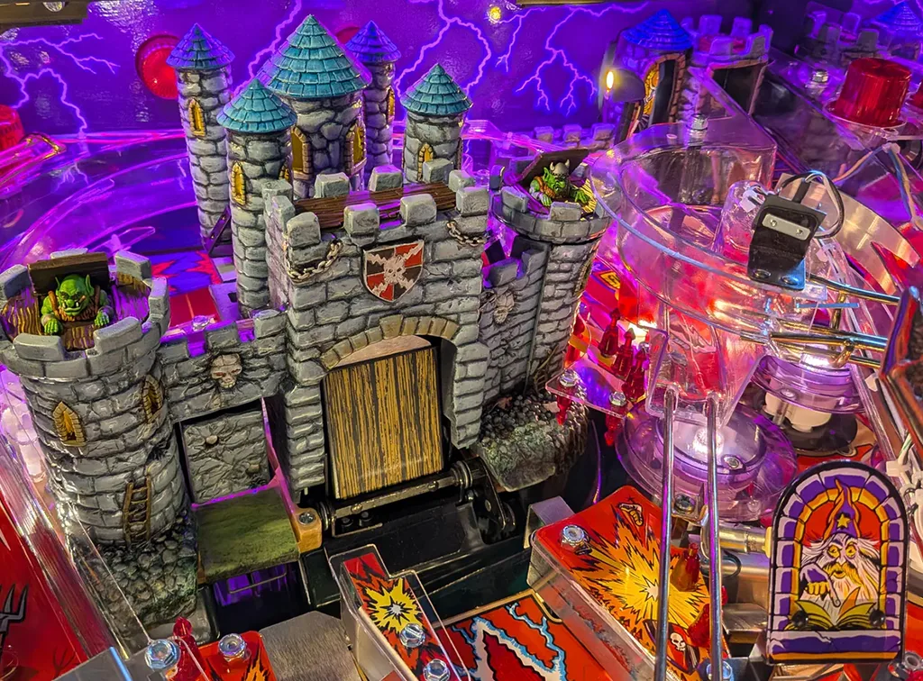 Instortend kasteel op de Williams Medieval Madness flipperkast