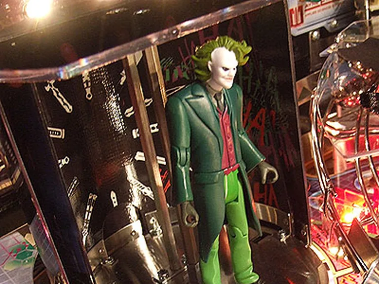 The Joker op de Stern Pinball Batman The Dark Knight flipperkast