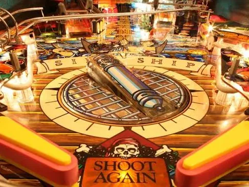 Het kanon op de Bally Black Rose flipperkast