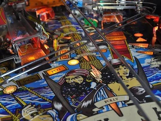 Multiball op de Bally Black Rose flipperkast