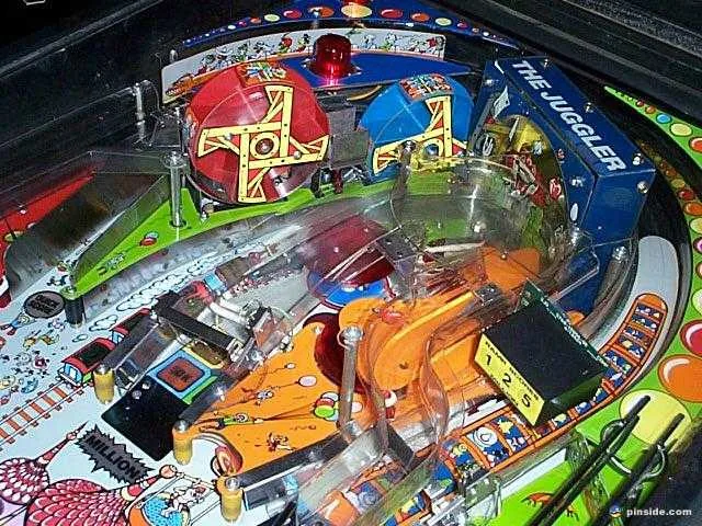 Het reuzenrad op de Williams Hurricane flipperkast