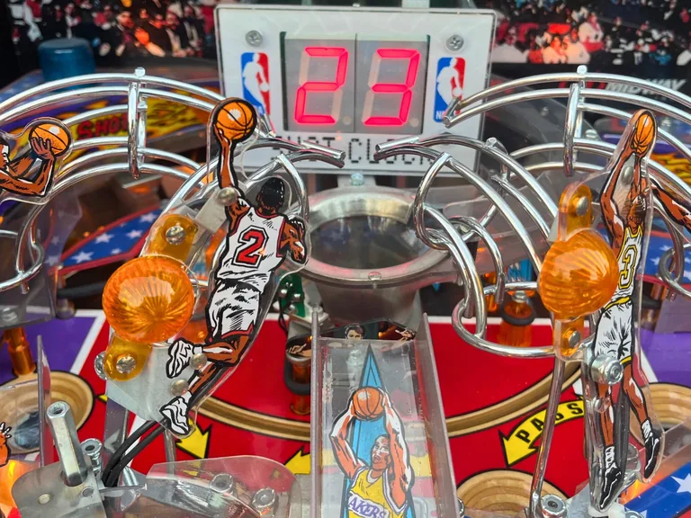 De basket op de Bally NBA Fastbreak flipperkast
