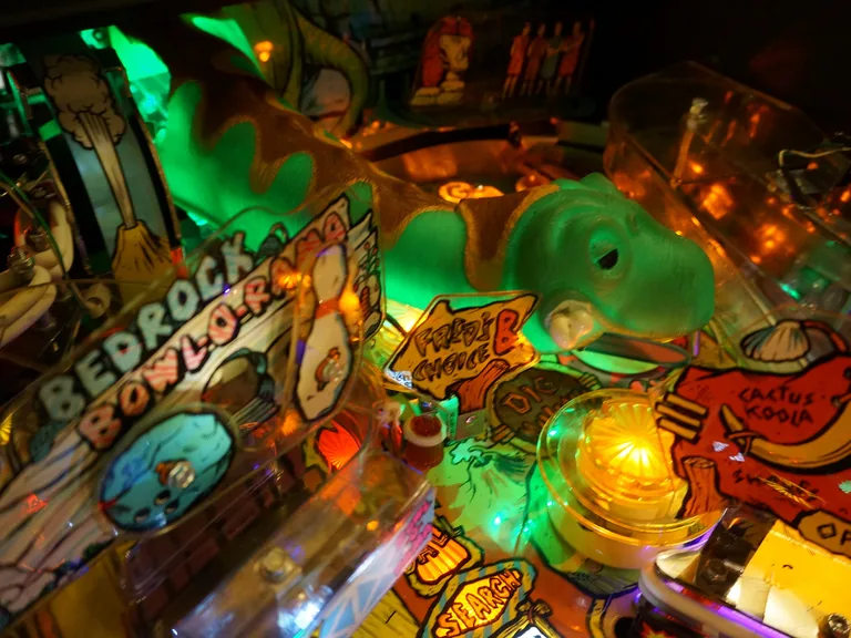 Multiball op de Williams The Flintstones flipperkast